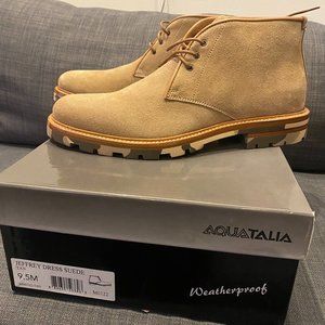 NWB Aquatalia Jeffery Dress Tan Suede Boots Size 9.5